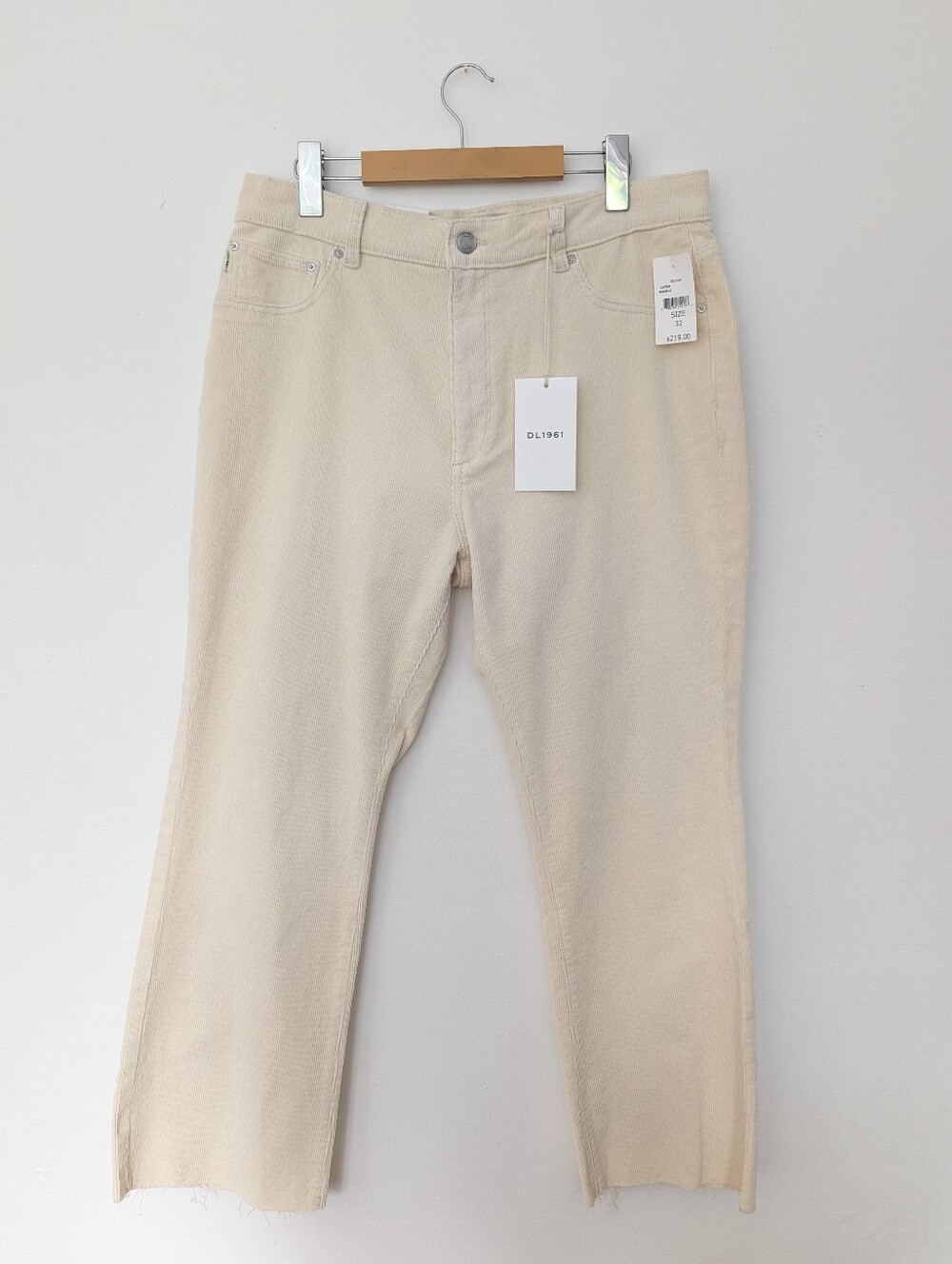 NWT DL1961 Bridget High Rise Boot Instasculpt Crop Corduroy Pants Vanilla 32